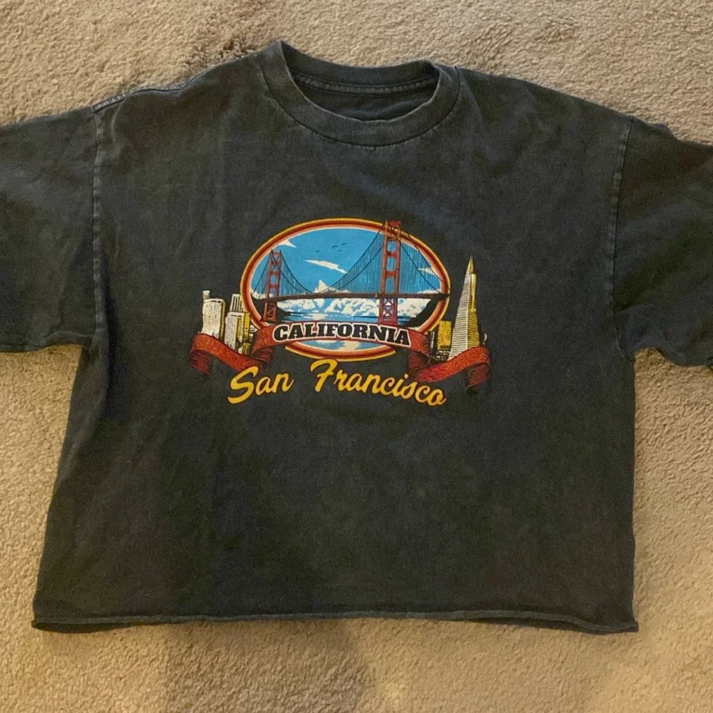Brandy Melville cropped t-shirt - Picture 1 of 2